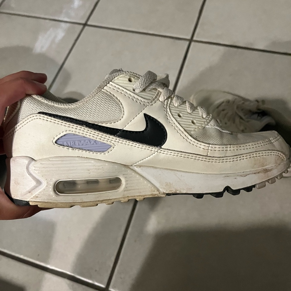 Nike Air Max Shoes - Picture 1 of 5